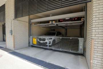敷地内駐車場（屋内機械式）