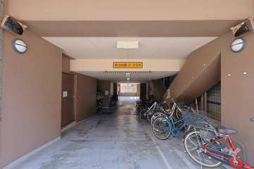 駐車場の出入り口