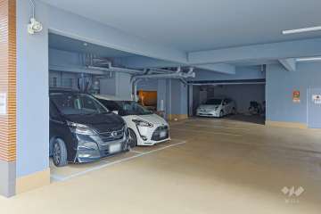敷地内駐車場（屋内平面式）
