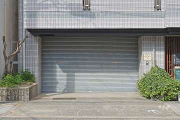 駐車場の出入り口　