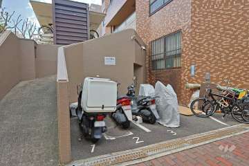 バイク置場