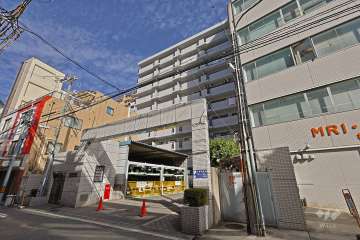 グランドムール玉造２の外観（南東側から）