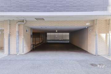 駐車場の出入り口