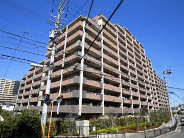 茨木ガーデンフォートの外観（南西側から）