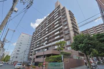 エバーグリーン上本町の外観（北西側から）