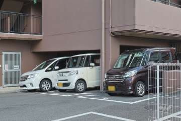 敷地内駐車場（屋外平面式）