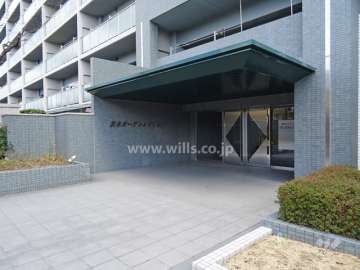 エントランス（ウェスト）