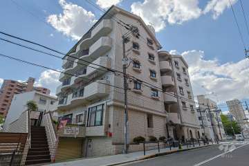 カーサ真田山の外観（北東側から）