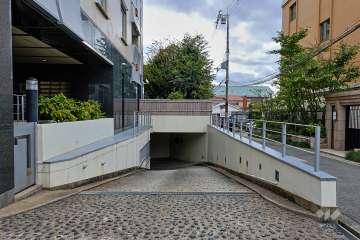 駐車場の出入り口