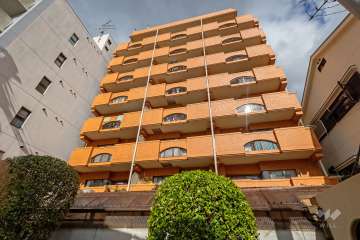 ノバカネイチ天王寺2番館の外観（南東側から）