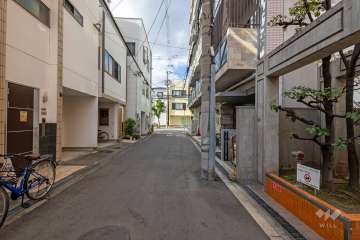 敷地南側の前面道路　