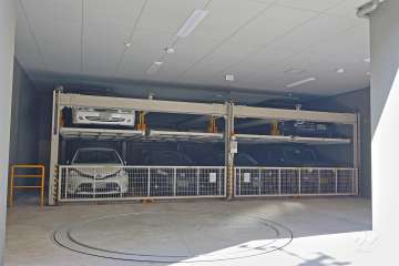 敷地内駐車場（屋内機械式）