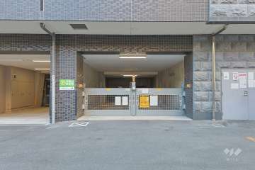 敷地内駐車場（屋内機械式）　