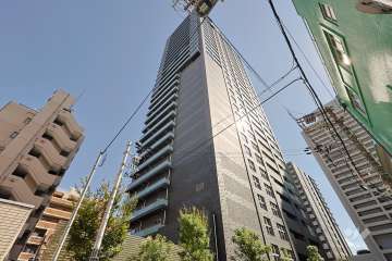 ピアッツァタワー上本町イーストの外観（北西側から）