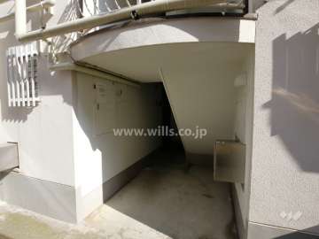 共用階段（共用ポスト）