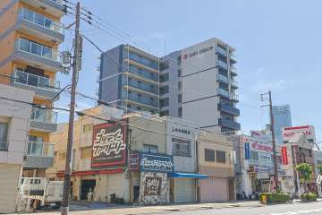 ララプレイス四天王寺前夕陽ヶ丘プルミエの外観（北西側から）