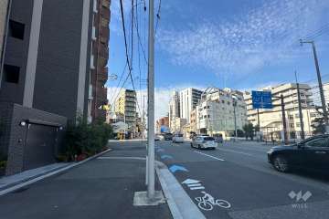 敷地北東側前面道路