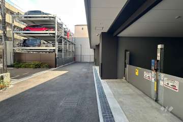 敷地内駐車場（屋内平面式、屋内機械式、屋外機械式）