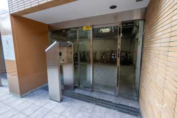 駐輪場の出入口