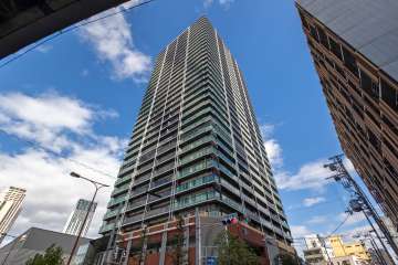 なんばグランドマスターズタワーの外観（南西側から）