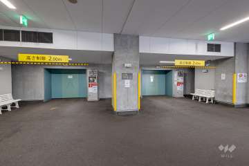 敷地内駐車場（屋内機械式）