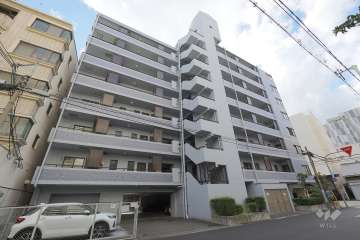 セザール難波西の外観（北東側から）