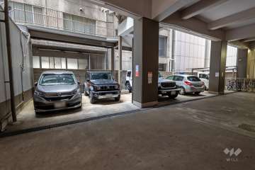 敷地内駐車場（屋内平面式）