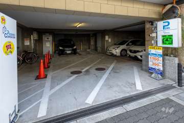 駐車場の出入り口　