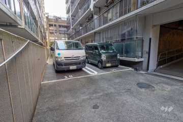 敷地内駐車場（屋外平面式）