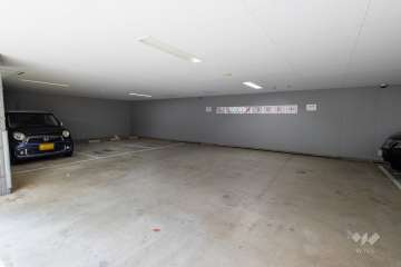 敷地内駐車場（屋内平面式）