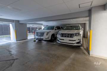 敷地内駐車場（屋内平面式）　