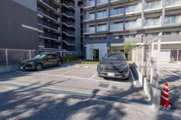 敷地内駐車場（屋外平面式）