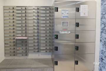 宅配ボックスと共用ポスト