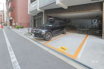 敷地内駐車場（屋外平面式）