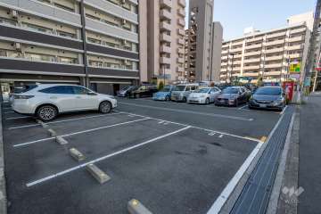 敷地内駐車場（屋外平面式）