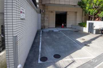 敷地内駐車場（屋外平面式）