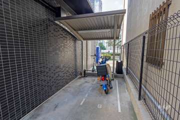 バイク置場