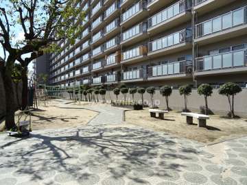 敷地内の公園