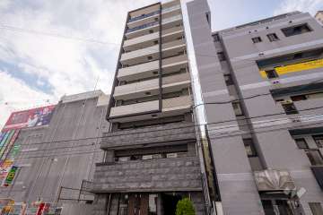 プレサンス難波ラフィーネの外観（北西側から）