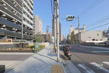 敷地南側の前面道路　