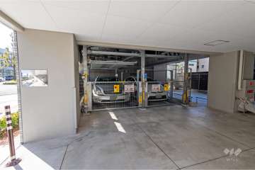 敷地内駐車場（屋内機械式）