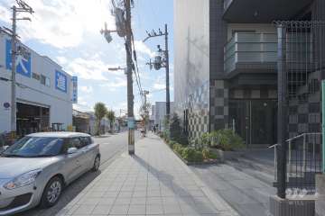 敷地東側の前面道路　