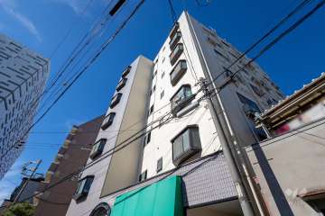 マンションぐっどの外観（南東側から）