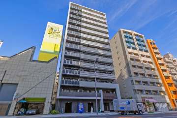 プレサンス大国町アドロッソの外観（南西側から）