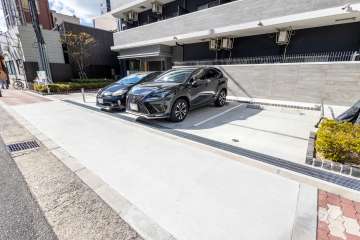 敷地内駐車場（屋外平面式）