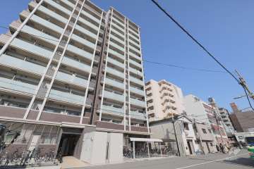 エグゼ難波西4の外観（南西側から）
