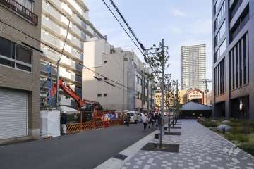 敷地北側の前面道路