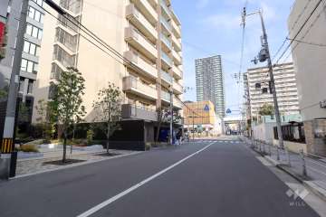 敷地南側の前面道路