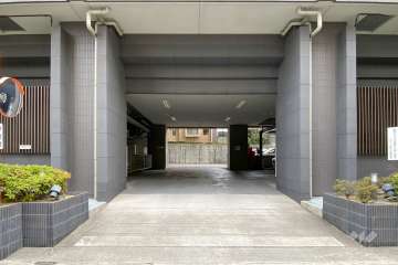駐車場の出入口