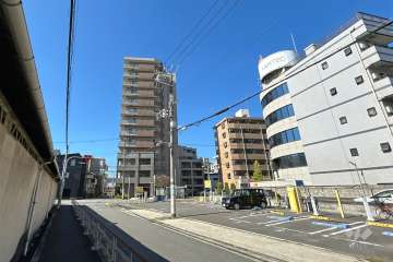 ロイヤルアーク城東野江の外観（南東側から）　　
